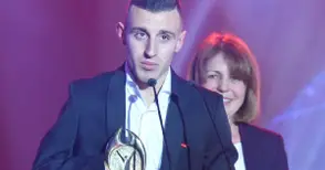 Християн Стоянов с наградата за параолимпиец номер 1