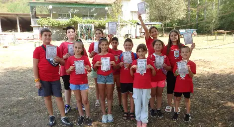 Клуб &bdquo;Родолюбие&ldquo; в Ценово приключва лятната академия със стрелба /галерия/