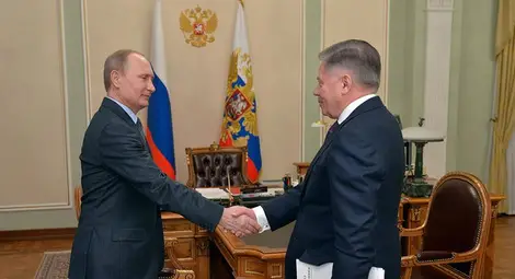 Кремъл доказва със снимки, че Путин е здрав