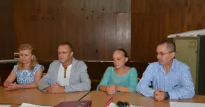 ГЕРБ първи регистрираха  листата си за изборите