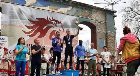 Християн Стоянов с шампионско бягане в кроса &bdquo;Цветелина Кирилова&ldquo;