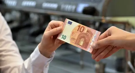 Пускат банкнота от &euro;10 и с кирилица