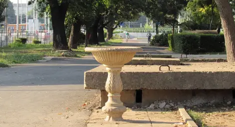 За пореден път посегнаха на чешмичката до полицията