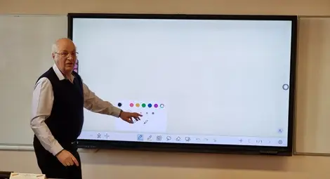 Проф. Ангел Смрикаров