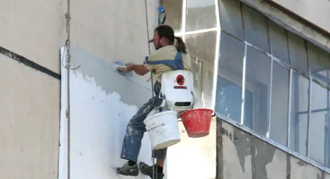 Антимонополната комисия проверява за картел при санирането