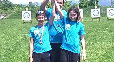 Младите стрелци на &bdquo;Джамбо&ldquo; с две титли и сребро в София