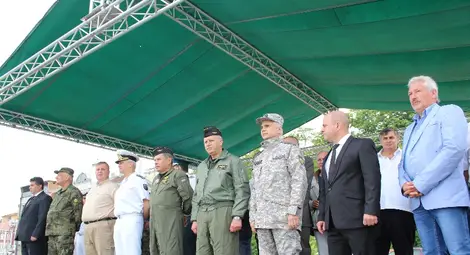 Криза с терористи по Дунав овладяна за 20 минути от командосите на ВМС