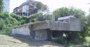 Гребната база  остана в историята