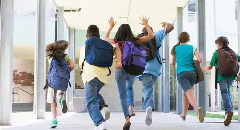 Настъпи дългоочакван ден за над 650 000 ученици