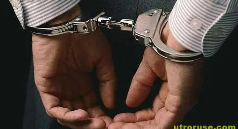 Две години затвор за измама с евтина дограма