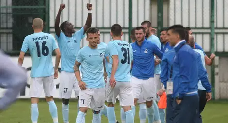 Шопов търси първо отбор в чужбина, после ще мисли за &bdquo;Ботев&ldquo; и &bdquo;Морето&ldquo;