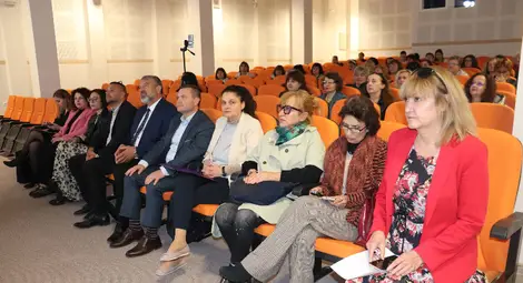 Читалището в Мартен спечели приза за Библиотека на годината, Силвия Бърдарова от читалището в Червена вода стана Библиотекар на годината