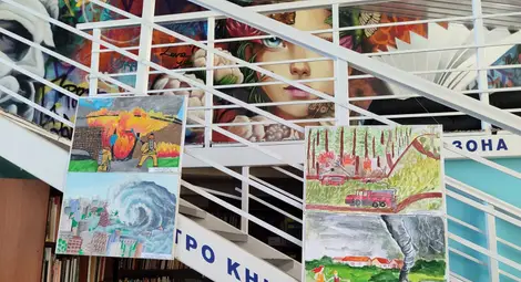 Изложба "С очите си видях бедата" очаква посетители в русенската библиотека