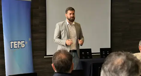 Андрей Новаков заедно с Бедрос Пехливанян и кандидати за народни представители от ГЕРБ &ndash; СДС на среща с индустриалци в област Русе