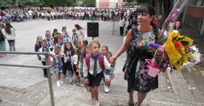 Лъч надежда - и първолаците, и учениците общо са повече от миналата година