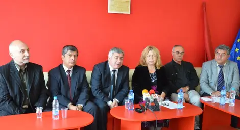 Мъртво вълнение в БСП след шока на изборите Мъртво вълнение в БСП след шока на изборите