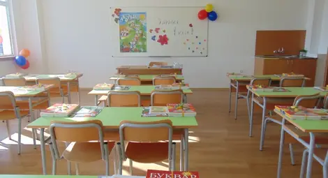 Все повече от учителите ни - среднисти Все повече от учителите ни - среднисти