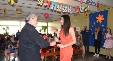 21 абитуриенти изпраща средношколското общежитие