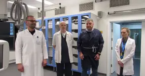 Нова хибридна операционна зала събира най-доброто в отделението по съдова хирургия в УМБАЛ „Канев“