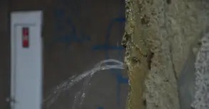 Фонтан бликна в Тунела на ужасите на гарата