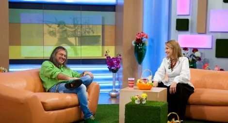 Маги Халваджиян снима сам живота си в първия епизод на &bdquo;Извън новините&rdquo;