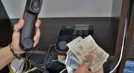 Измамници прибраха още 2000 лева преди празниците