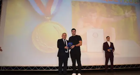 Русенският университет награди най-добрите студенти спортисти