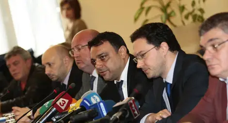 Българските превозвачи блокират границата с Гърция от понеделник Българските превозвачи блокират границата с Гърция от понеделник