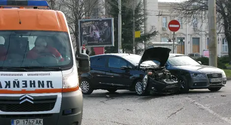 5 коли намачкани заради пропуснат знак &bdquo;Стоп&ldquo;