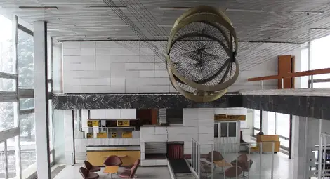 Експертен съвет отново гласува сградата на летището да се обяви за архитектурна ценност