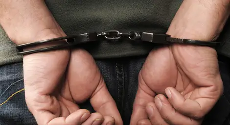 21-годишен нападнал човек в Тракцията за 5 лева и кутия цигари 21-годишен нападнал човек в Тракцията за 5 лева и кутия цигари