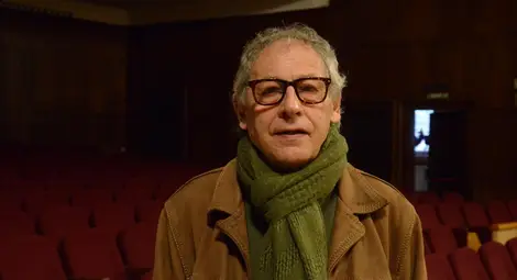 Рашко Младенов се връща към младежката си страст - пианото