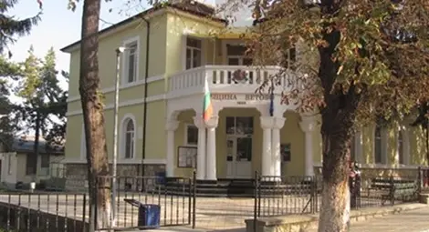 Във Ветово събират подписи за оставка на председателя на общинския съвет