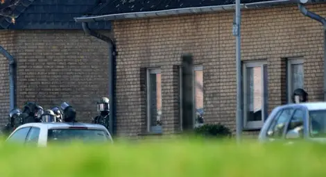 71-годишен се опита да се спаси от жена си в затвора