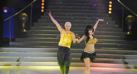 Део напусна Dancing Stars, Стелла шокира журито с непристоен жест