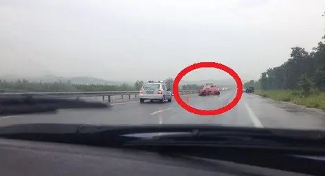 Свръх луксозно Ферари катастрофира тежко на магистрала "Тракия"