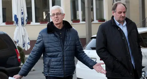 Румен Овчаров получил призовка за трето дело Румен Овчаров получил призовка за трето дело