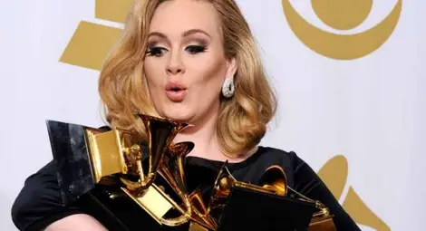 Адел в челото на тъмна класация - песните й сред най-предпочитаните за погребение