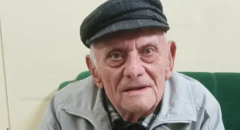 Иван Иванов