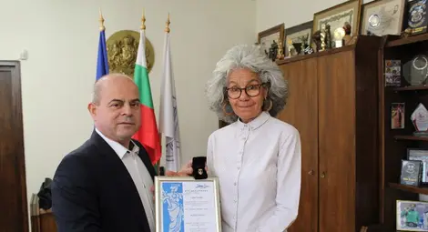 Лили Ганчева отличена със златна значка &bdquo;Русе&ldquo;