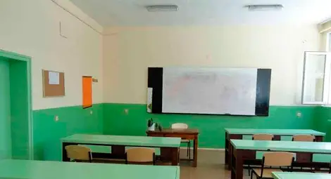 От есента на 2013 г. е осигурено целодневно обучение и за децата от ІV клас 