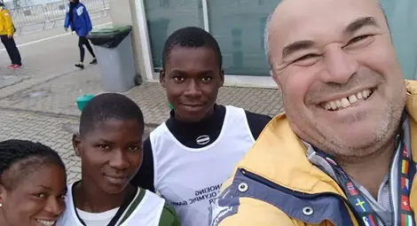 Евгени Недев води международен курс за каякари в Барселона