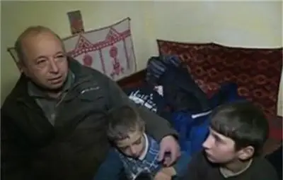 Стотици хора помогнаха на самотния баща с две деца от село Деляновци Стотици хора помогнаха на самотния баща с две деца от село Деляновци