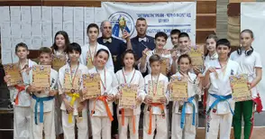 6 титли и още 8 медала за надеждите на Калинов