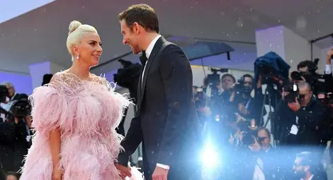 Брадли Купър остана сам – Ирина Шейк се изснесе от дома им Брадли Купър остана сам – Ирина Шейк се изснесе от дома им