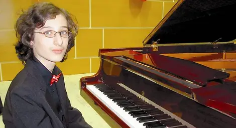 Авторска композиция донесе поредна международна награда на младия русенски музикант Николай Димитров Авторска композиция донесе поредна международна награда на младия русенски музикант Николай Димитров