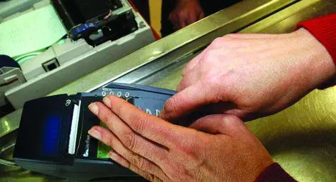 Плащане на данъци с карта само в салона на &bdquo;Котовск&ldquo;