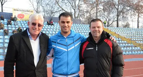 Всичко е пари, приятелю...