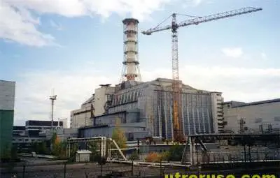 Стари конструкции на Чернобилската АЕЦ се разпадат