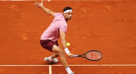 Григор Димитров падна от ветеран в Женева